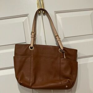 Michael Kors purse/tote brown luggage color